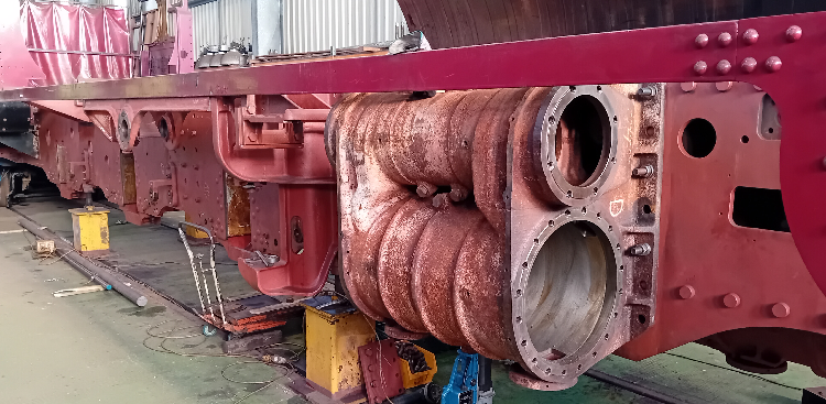 RH Outside cylinder