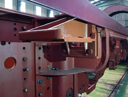 Valve rod crosshead support bracket