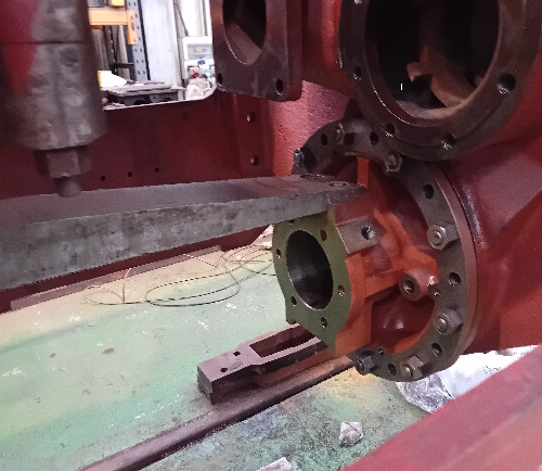 Rear cylinder cover